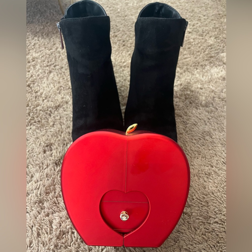 Black Heeled Boots for Stylish Comfort